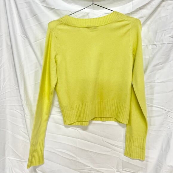 NWT Vince Wool Blend Long Sleeve V-Neck Cropped Pullover Sweater Neon Yellow XS - Picture 4 of 6